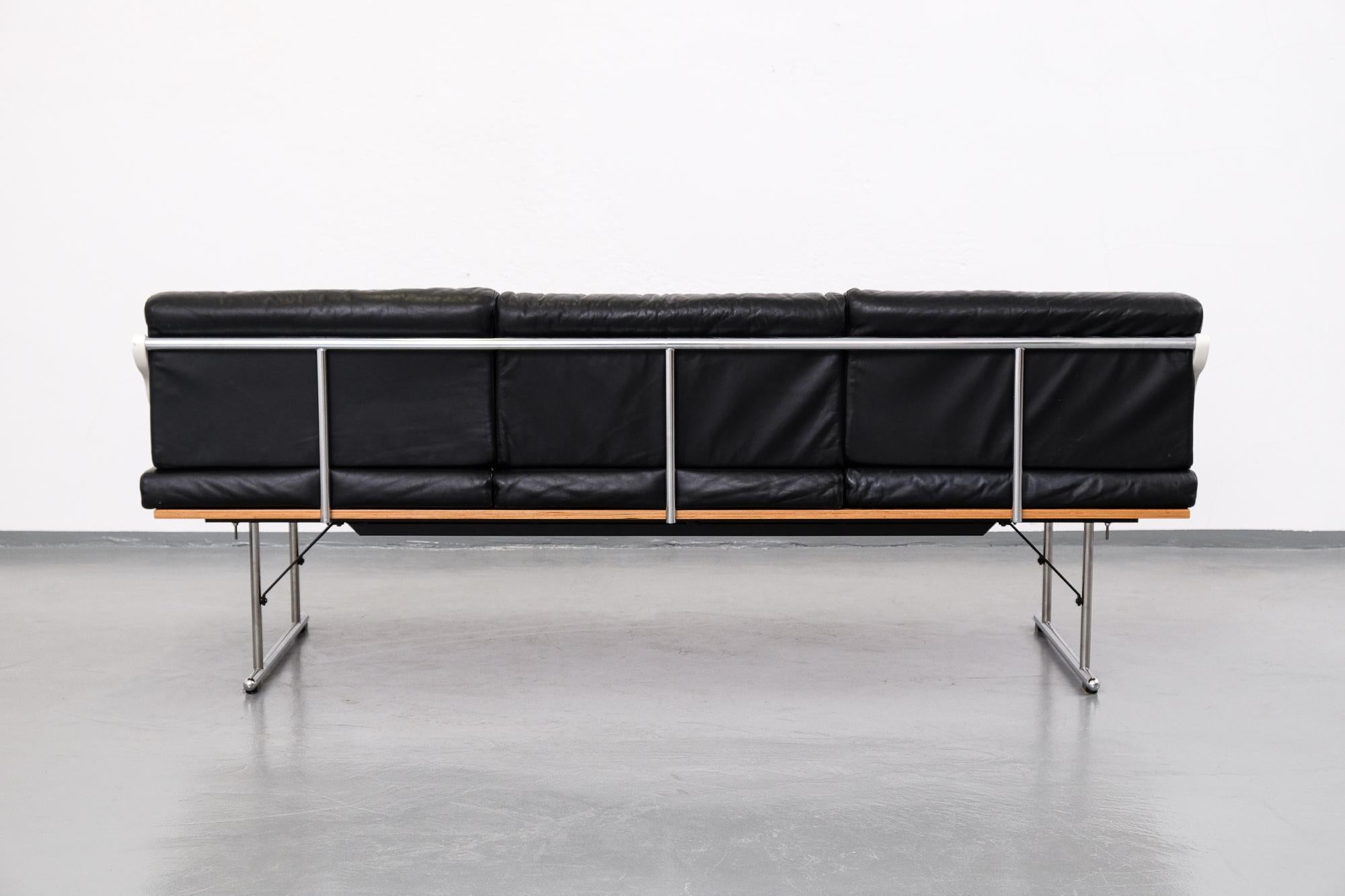Experiment 3-Seat Sofa by Yrjö Kukkapuro for Avarte, 1982 6