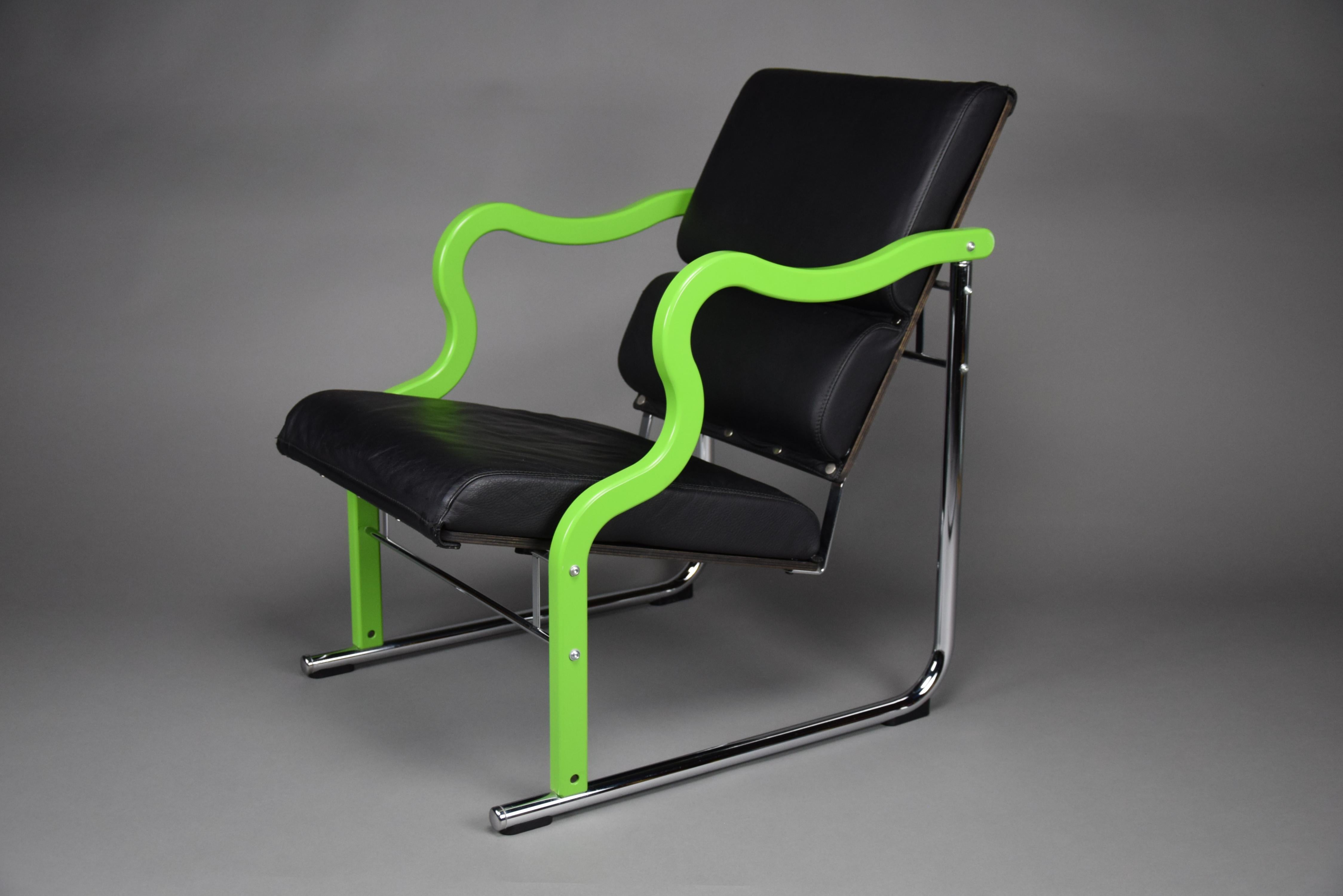 Experiment Post Modern Lounge Chair von Yrjö Kukkapuro (Postmoderne) im Angebot