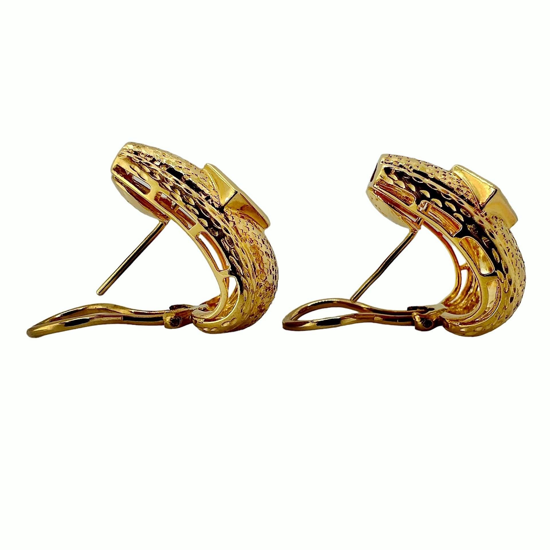 Modern Expertly Crafted Vintage 18k Gold and Diamond, Richly Textured  Hoop Earrings For Sale