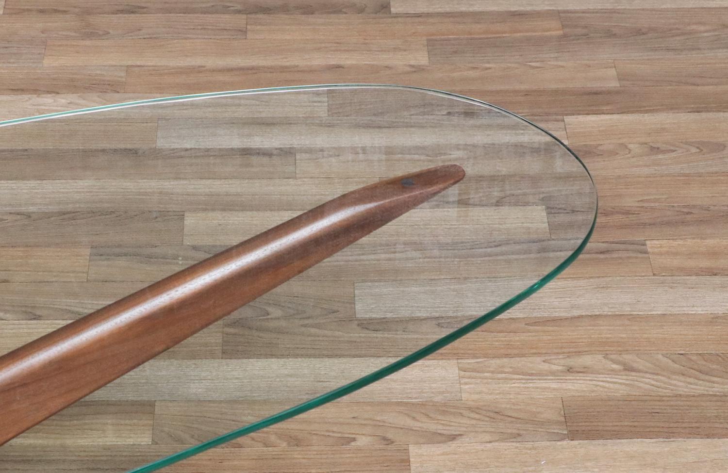 Expertly Restored - Adrian Pearsall 893-TGO Coffee Table w/ Surfboard Glass Top im Angebot 1