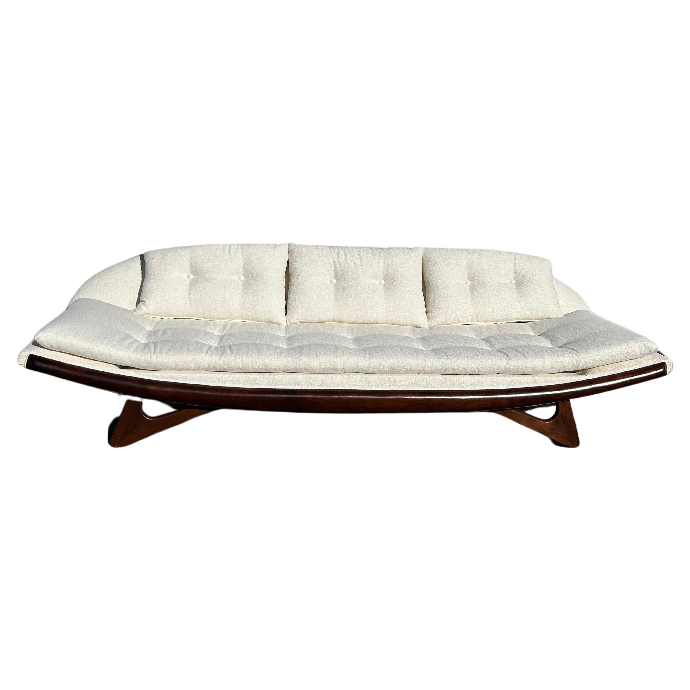 Expertisch restauriertes, armloses Gondola-Sofa von Adrian Pearsall für Craft Associates