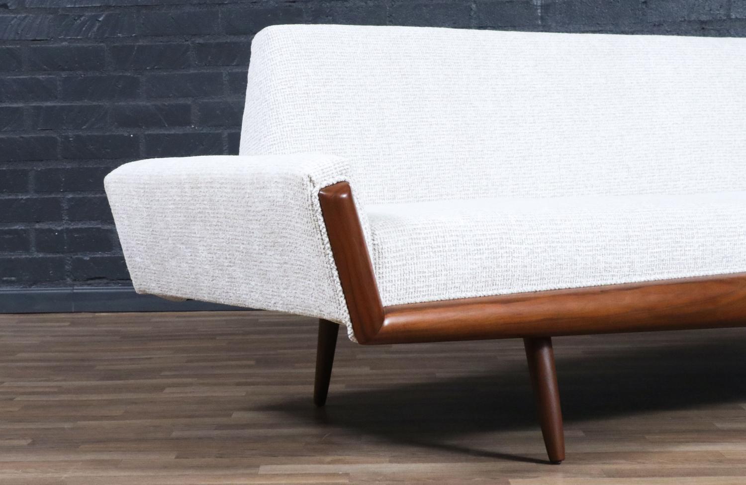 Expertly Restored-Adrian Pearsall Model 2000-S Gondola Sofa for Craft Associates For Sale 3