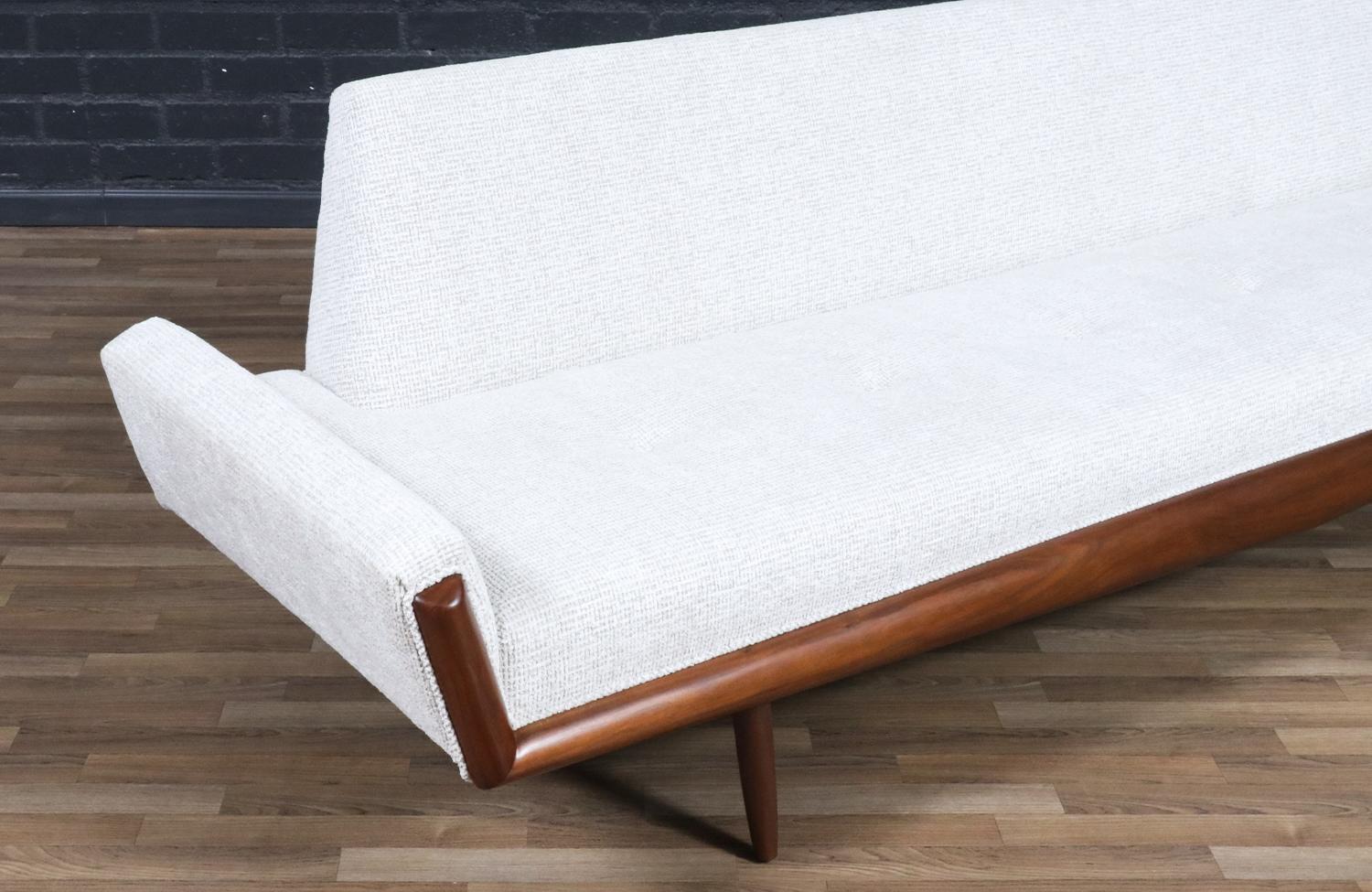 Expertly Restored-Adrian Pearsall Model 2000-S Gondola Sofa for Craft Associates For Sale 2