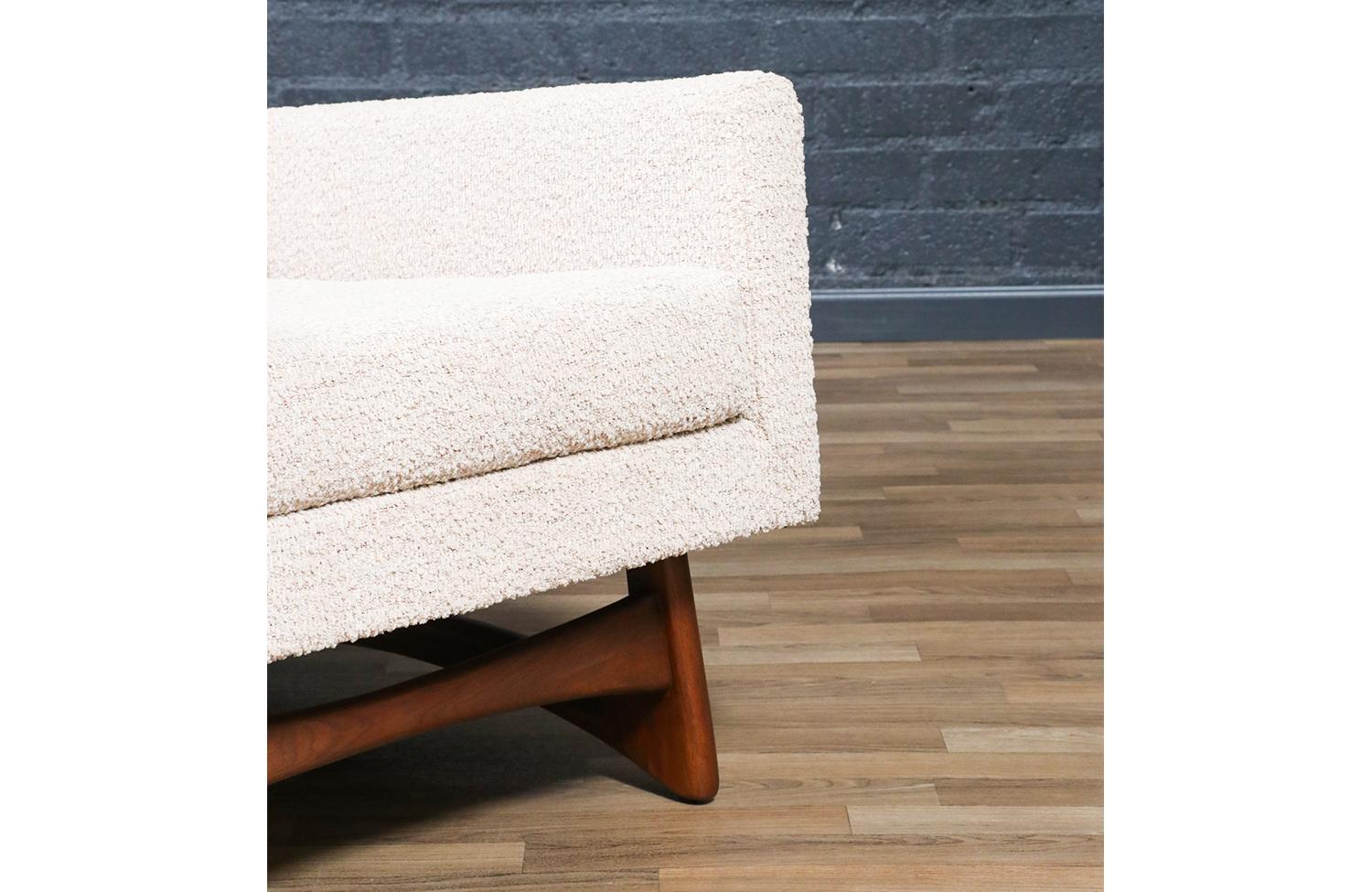 Fachmännisch restauriert - Adrian Pearsall Model 2406-C Lounge Chair für Craft Associates im Angebot 6