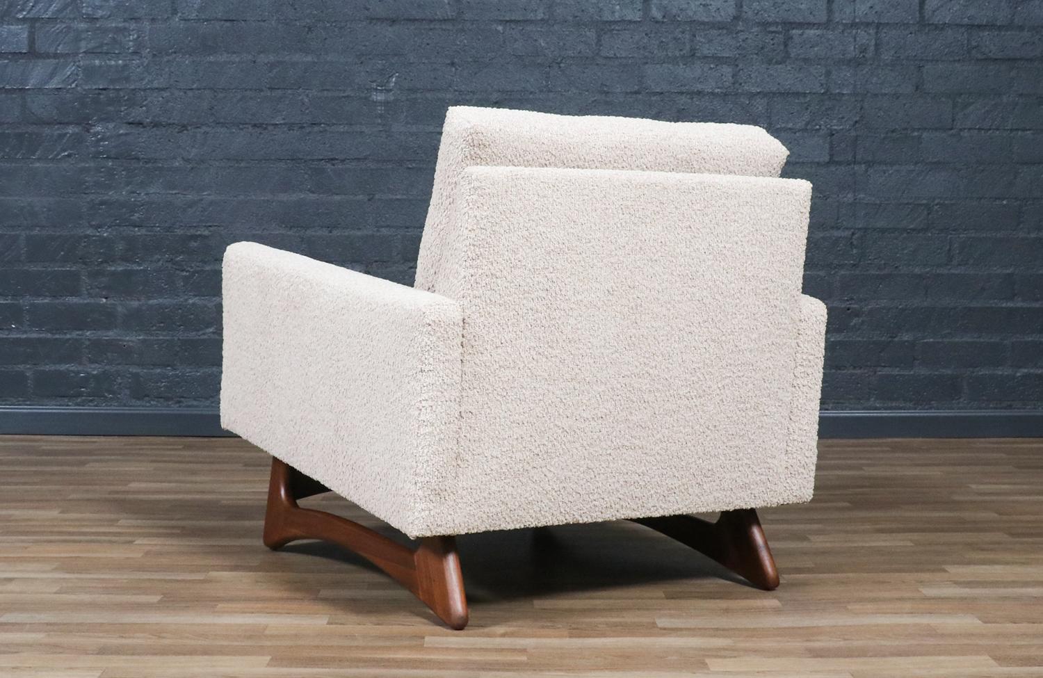 Fachmännisch restauriert - Adrian Pearsall Model 2406-C Lounge Chair für Craft Associates im Zustand „Hervorragend“ im Angebot in Los Angeles, CA