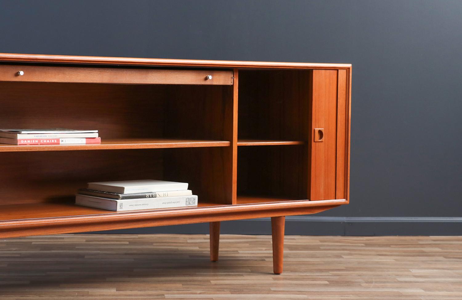 Expertly Restored - Axel Christiansen Teak Tambour-Door Credenza for Aco Mobler For Sale 5