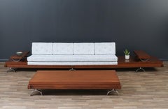 Restaurado por expertos - Conjunto de sofá y mesa California Modern de Martin Borenstein