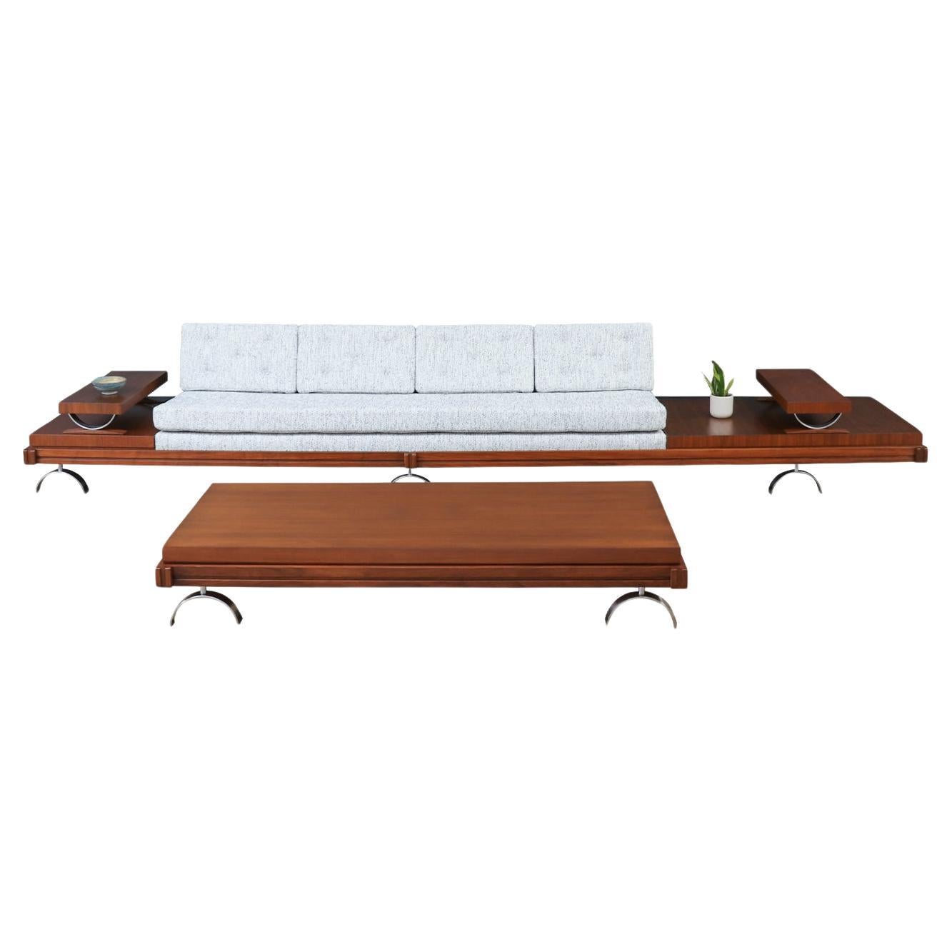 Fachmännisch restauriertes – California Modern Sofa mit Tischset von Martin Borenstein, Kalifornien im Angebot