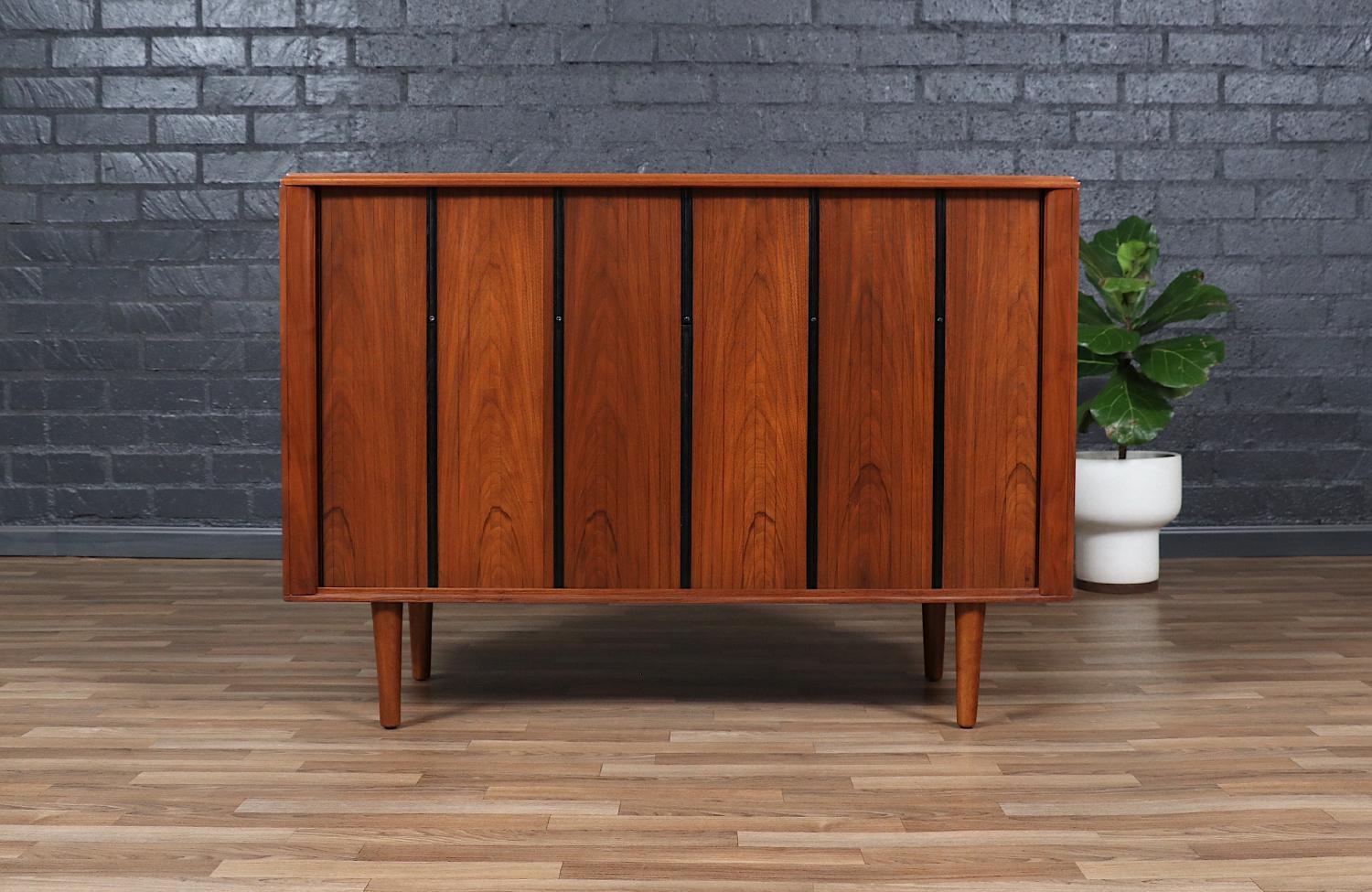 ________________________________________

Transforming a piece of Mid-Century Modern furniture is like bringing history back to life, and we take this journey with passion and precision. With over 17 years of artisanal expertise, our Los Angeles