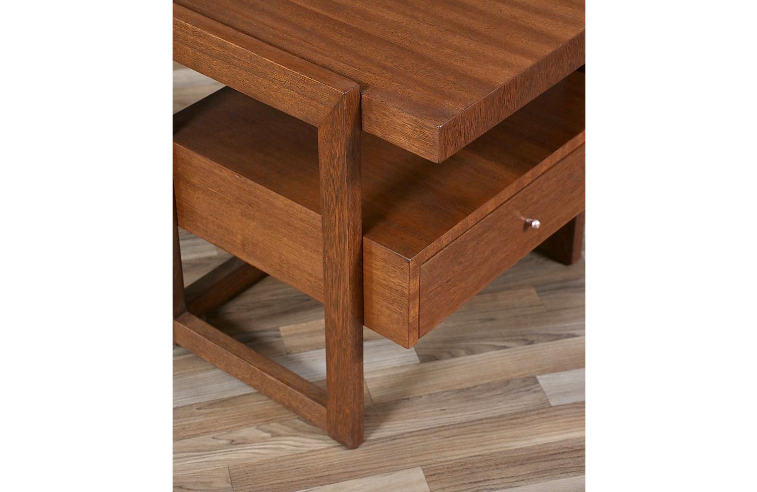 Expertly Restored - California Modern Two-Tier Night Stand by Paul Laszlo For Sale 2