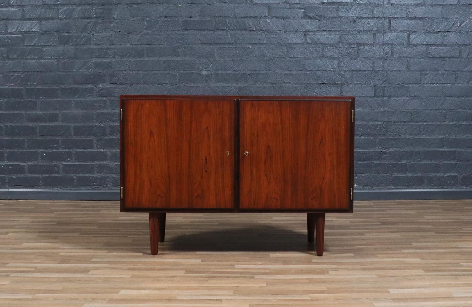 ________________________________________

Transforming a piece of Mid-Century Modern furniture is like bringing history back to life, and we take this journey with passion and precision. With over 17 years of artisanal expertise, our Los Angeles