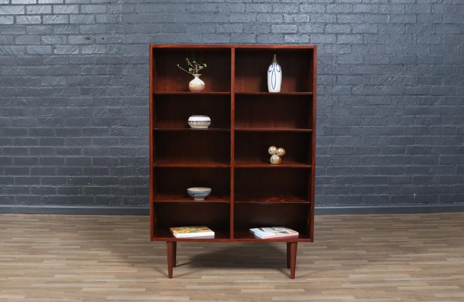 Expertly Restored - Carlo Jensen Danish Modern Bookshelf in Brazilian Rosewood In Excellent Condition For Sale In Los Angeles, CA
