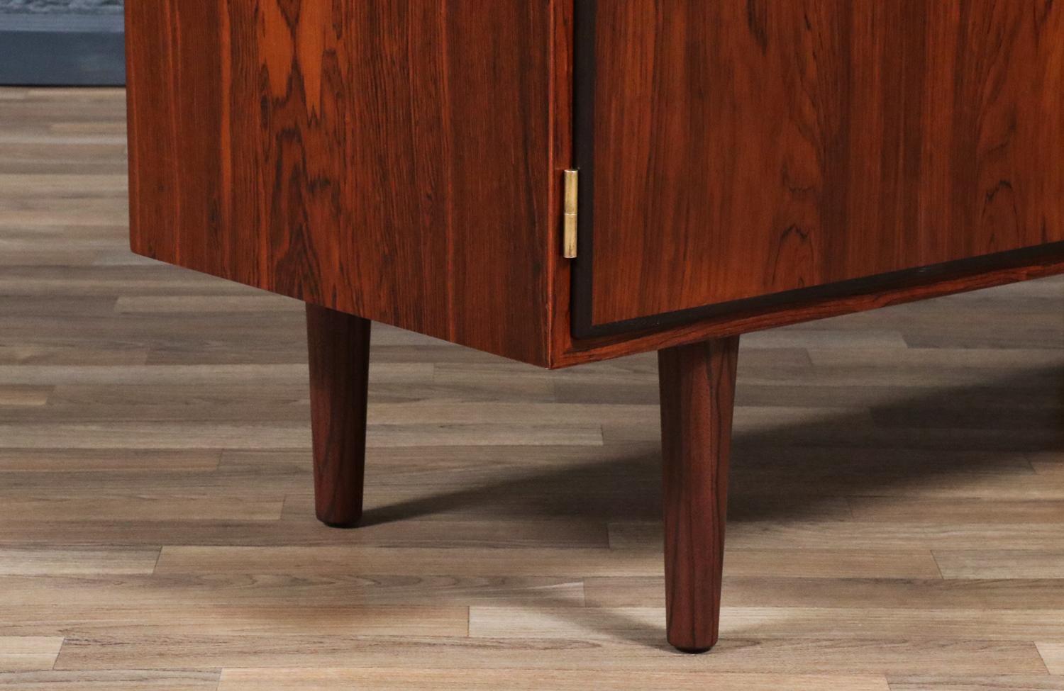 Expertly Restored - Danish Modern Brazilian Rosewood Cabinet by Carlo Jensen For Sale 6