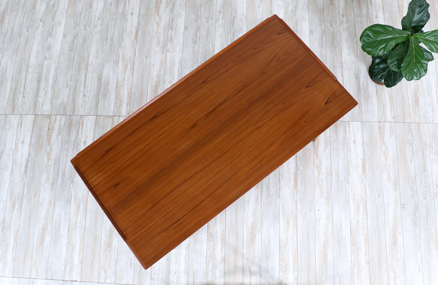 Expertly Restored - Danish Modern Executive Teak Desk with Raised Edges 1950's For Sale 2