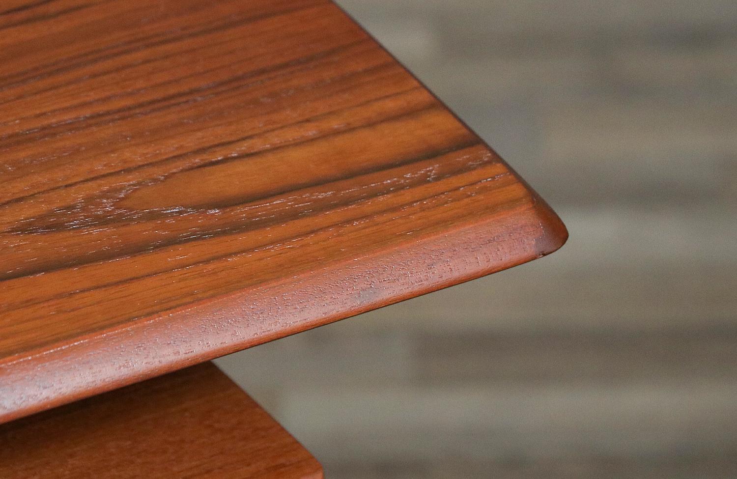 Expertly Restored - Danish Modern Floating Top Teak Desk w/ Bookcase For Sale 4