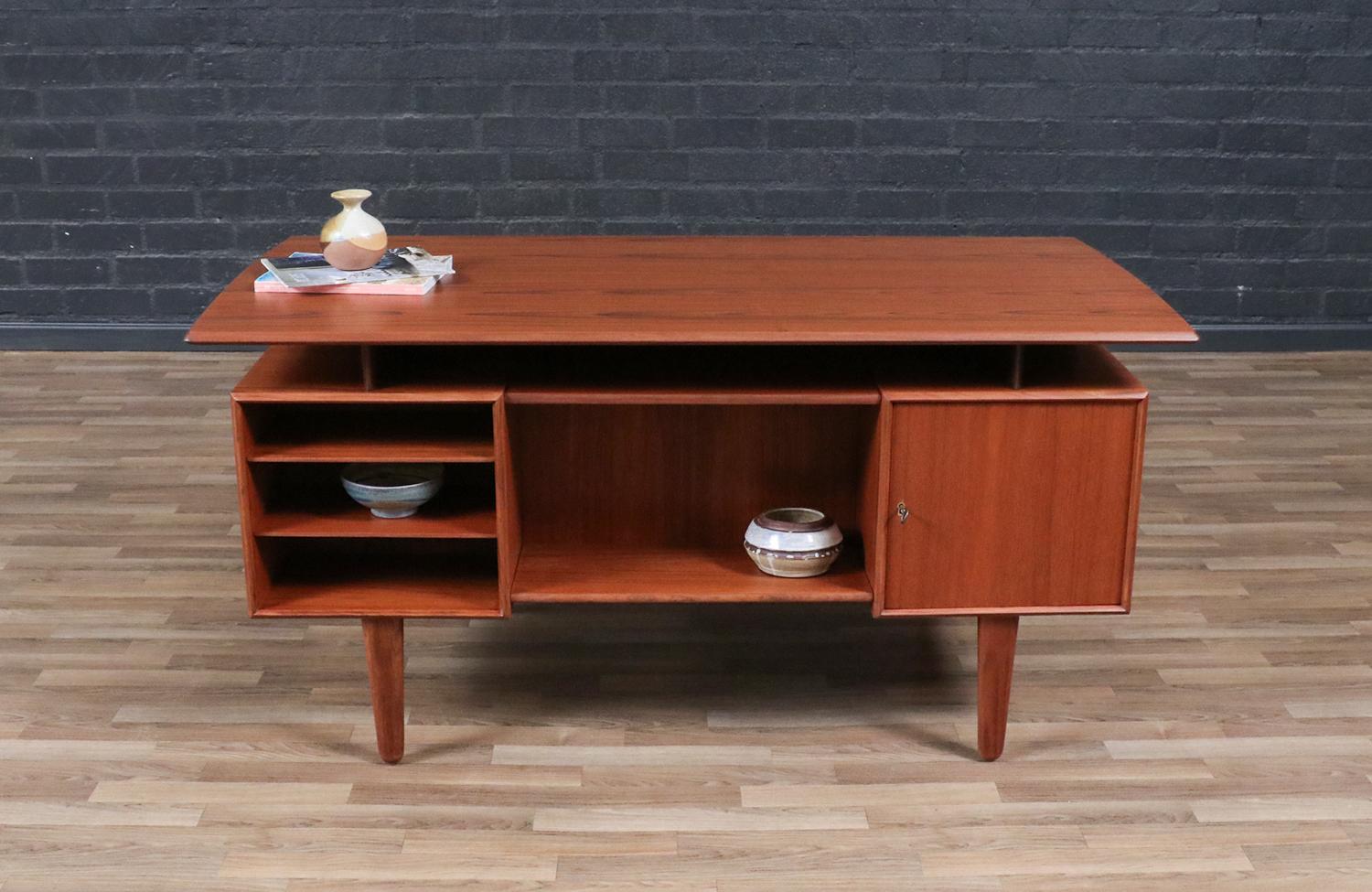 Mid-20th Century Expertly Restored - Danish Modern Floating Top Teak Desk w/ Bookcase For Sale