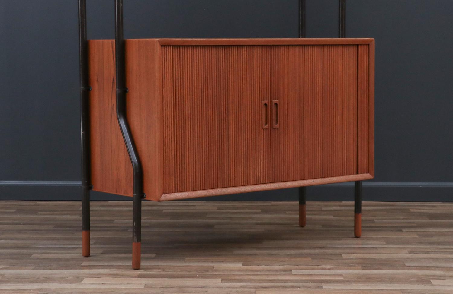 Expertly Restored - Danish Modern Free-Standing Bookcase by Lyby Mobler For Sale 3