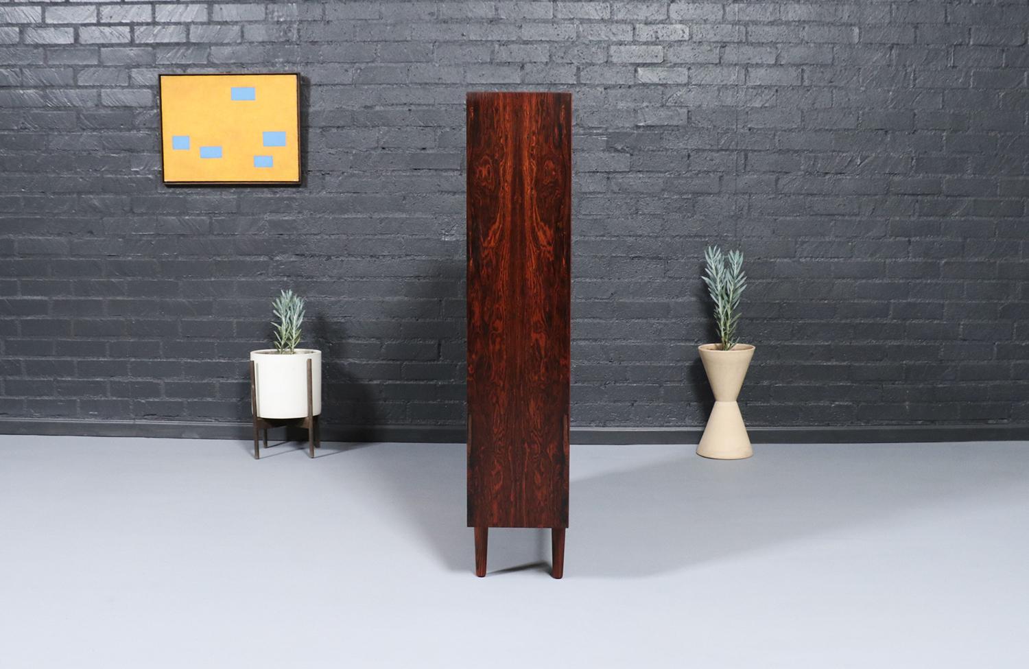 Mid-20th Century Expertly Restored-Danish Modern Rosewood Bookshelf by Carlo Jensen for Hundevad For Sale
