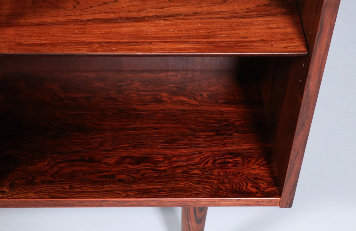 Expertly Restored-Danish Modern Rosewood Bookshelf by Carlo Jensen for Hundevad For Sale 1