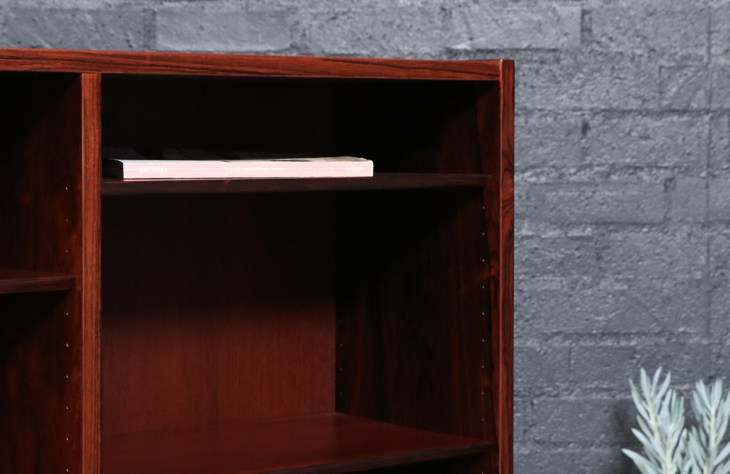 Expertly Restored-Danish Modern Rosewood Bookshelf by Carlo Jensen for Hundevad For Sale 2