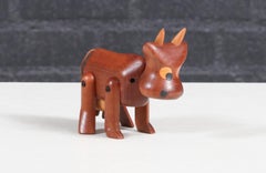 Restaurata con perizia - Scultura di mucca in teak moderna danese di Sveistrup