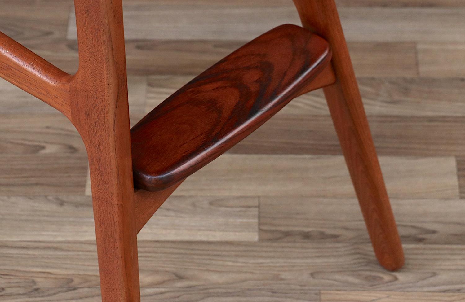 Expertly Restored - Danish Modern Teak & Tan Leather Bar Stools by Erik Buch For Sale 2