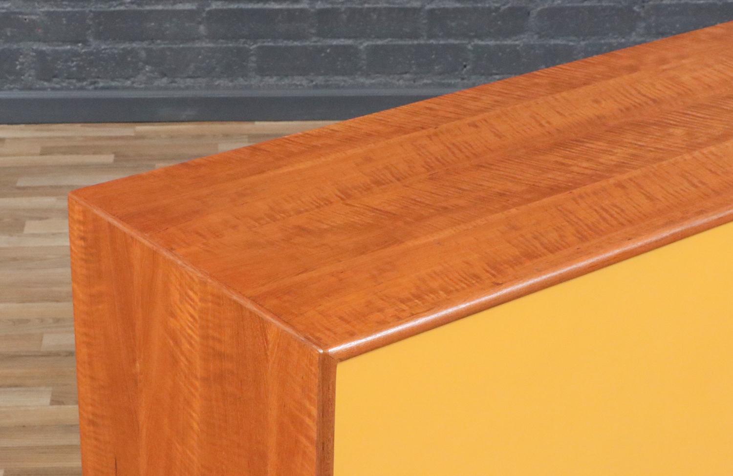 Expertly Restored - Danish Modern Teak & Two-Tone Lacquered Credenza For Sale 2