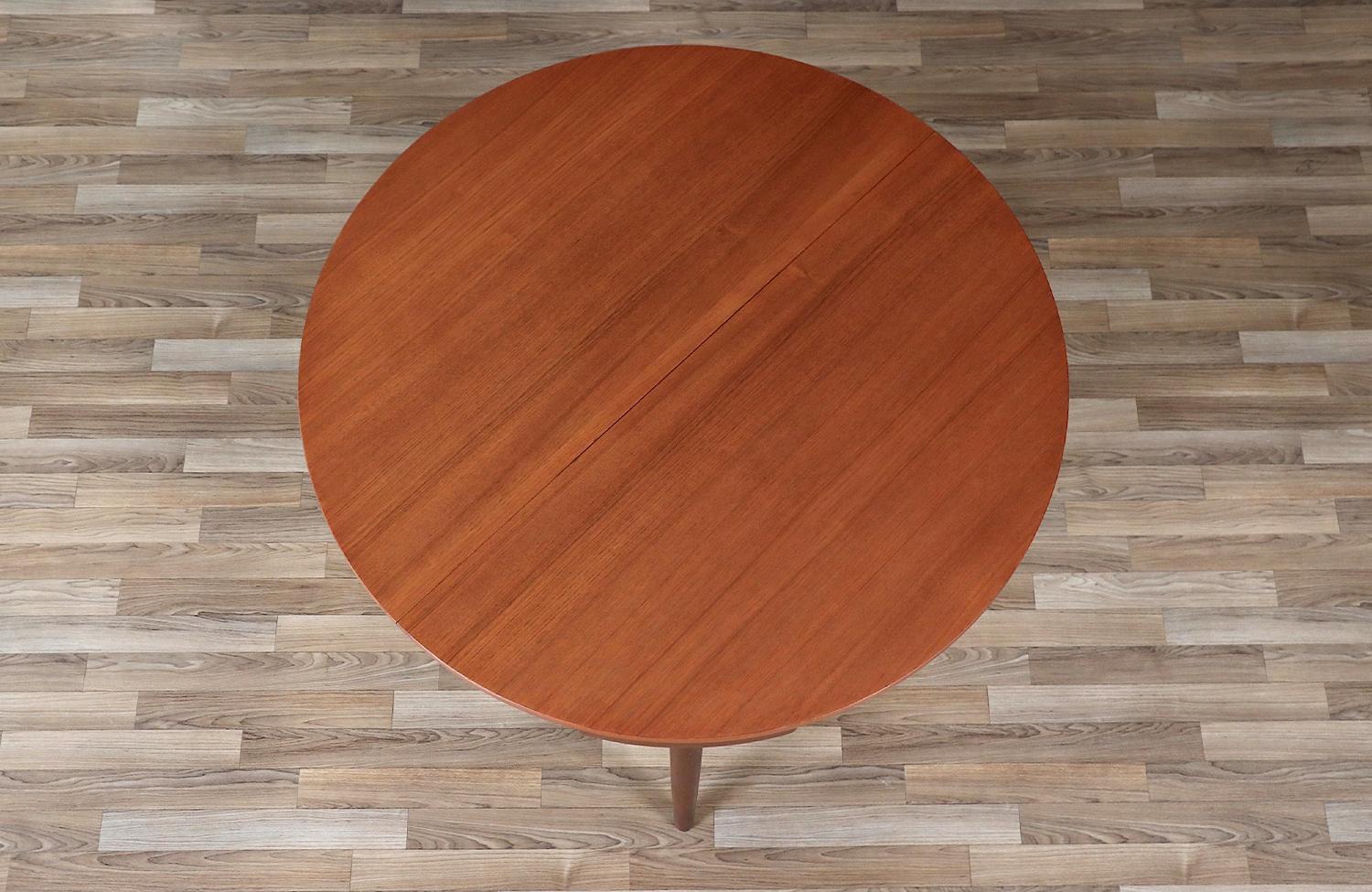 Teak Expertly Restored - Danish “Roundette” Butterfly-Leaf Dining Set by Hans Olsen