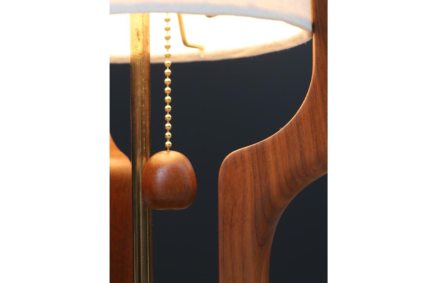 Brass Expertly Restored - David Shreve Sculpted Walnut Table Lamps for V.H. Woolums