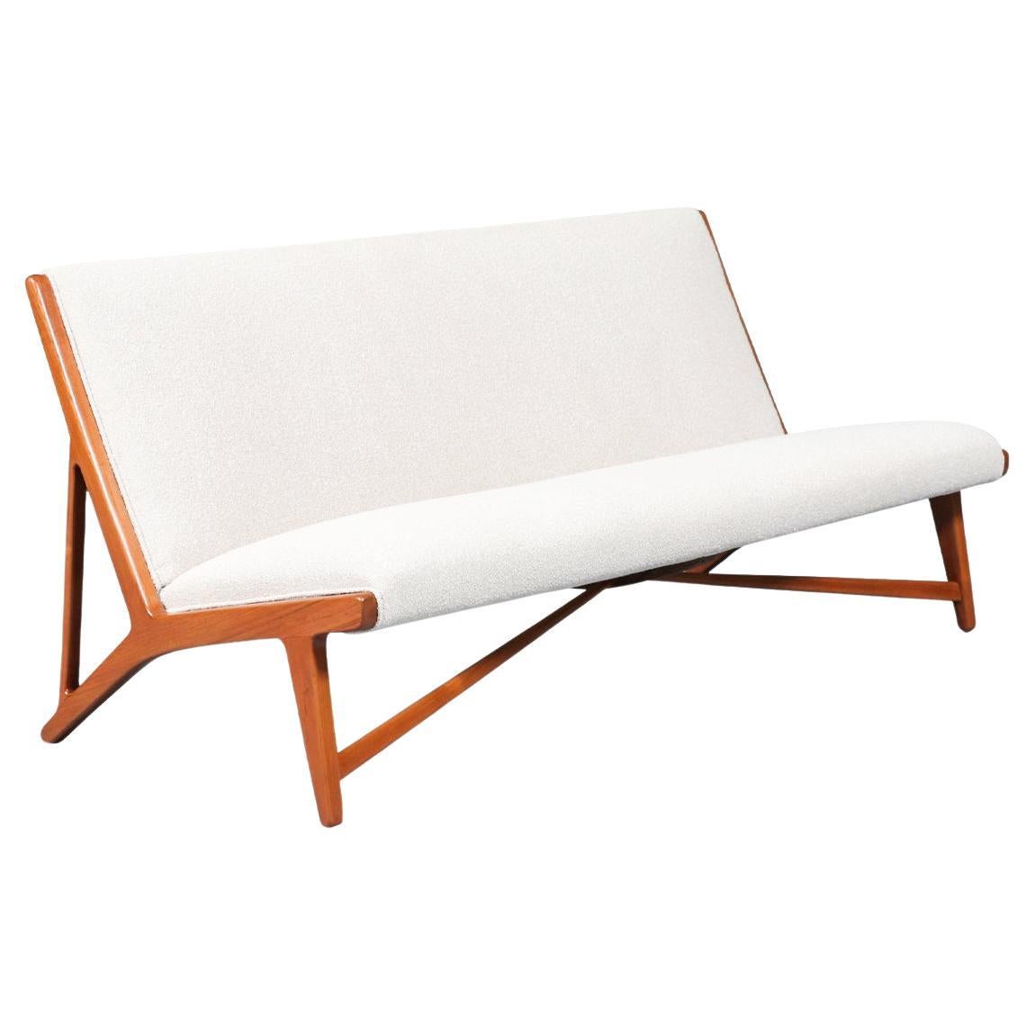 Fachmännisch restauriert - Frühes Hans J. Wegner JH-555 Sofa für Johannes Hansen
