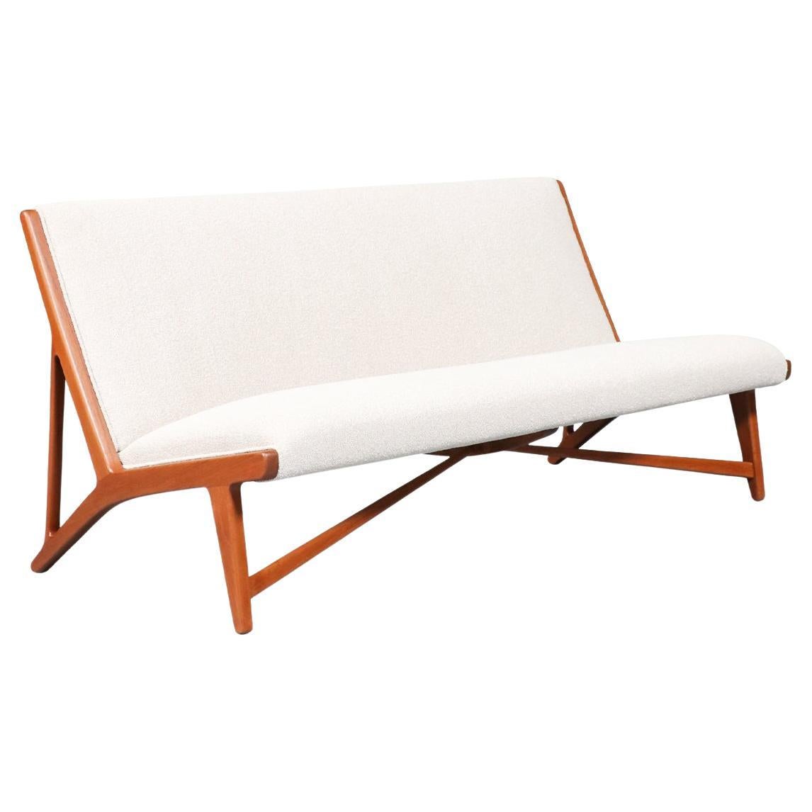 Restaurato con perizia - Divano in teak Hans J. Wegner JH-555 per Johannes Hansen