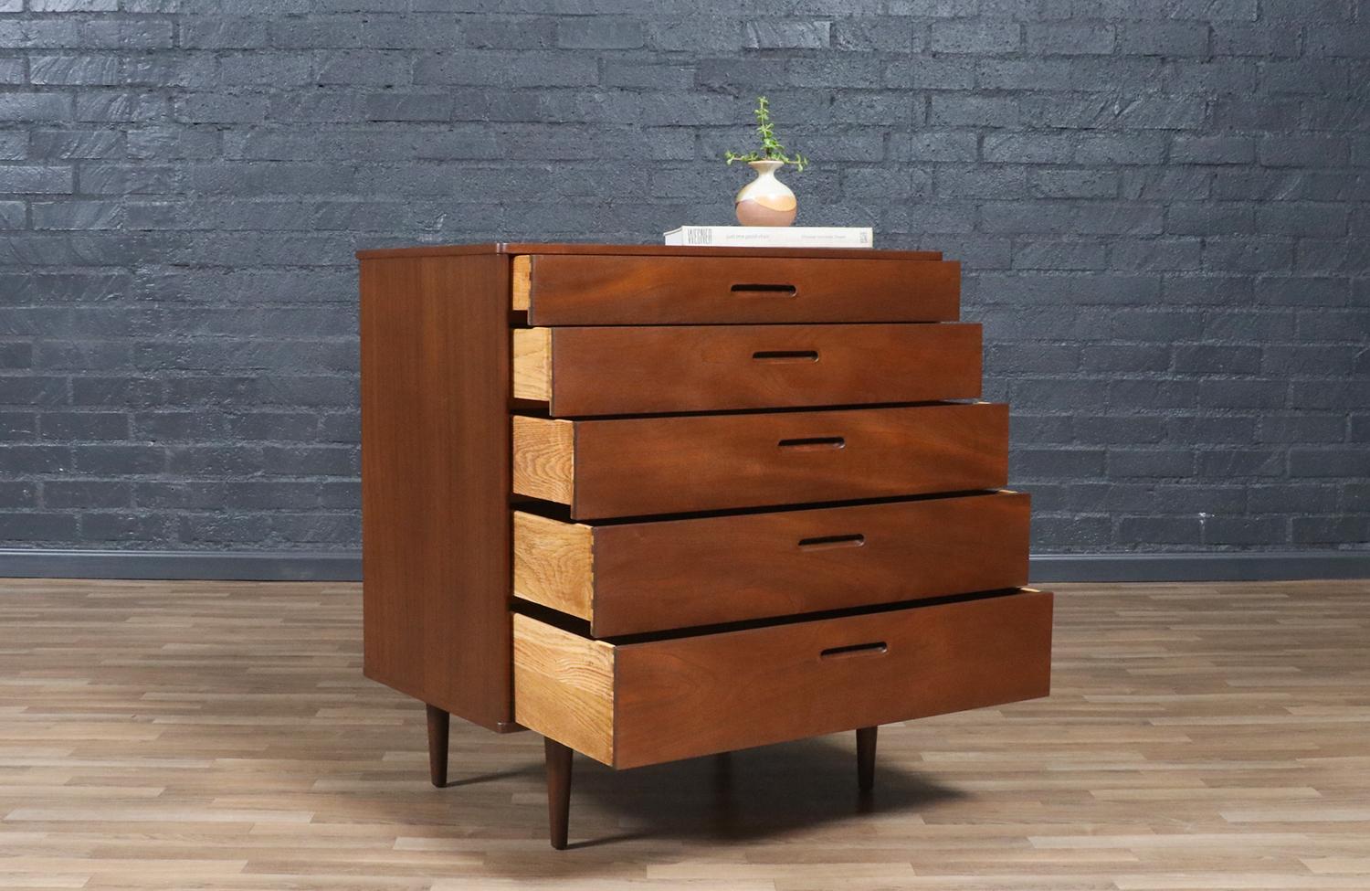 American Expertly Restored - Edward J. Wormley Mahogany 5-Drawers Dresser for Dunbar For Sale