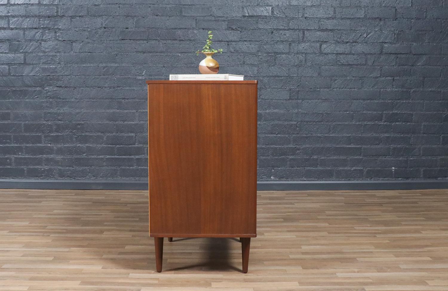 Stained Expertly Restored - Edward J. Wormley Mahogany 5-Drawers Dresser for Dunbar For Sale