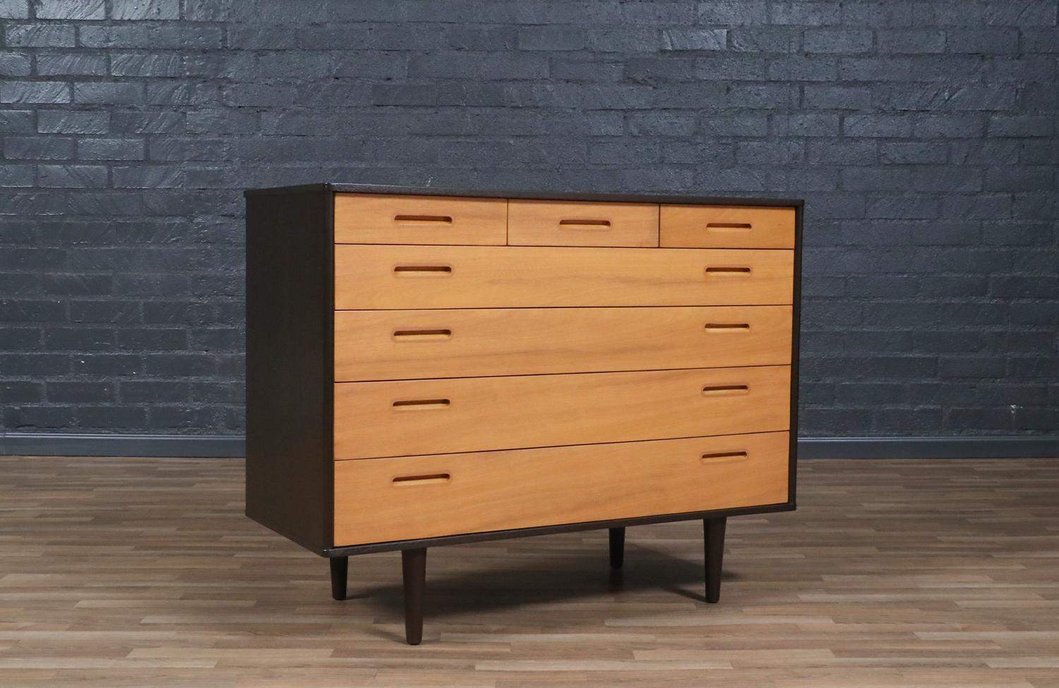 Designer
Edward J Wormley
Manufacturer
Dunbar
________________________________________

Transforming a piece of Mid-Century Modern furniture is like bringing history back to life, and we take this journey with passion and precision. With over 17