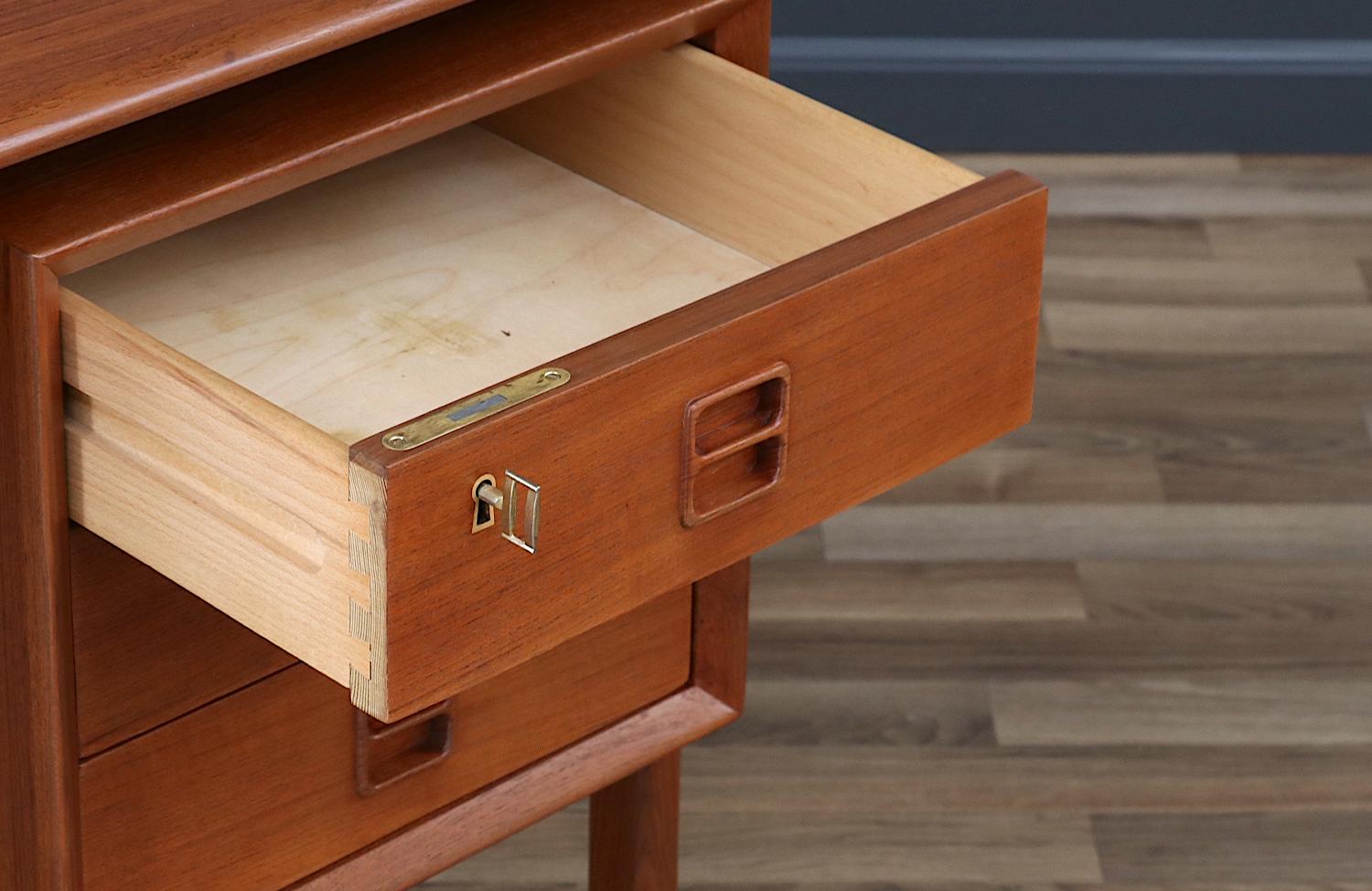 Expertly Restored - Executive Teak Desk with Bookcase by Erik Brouer 5
