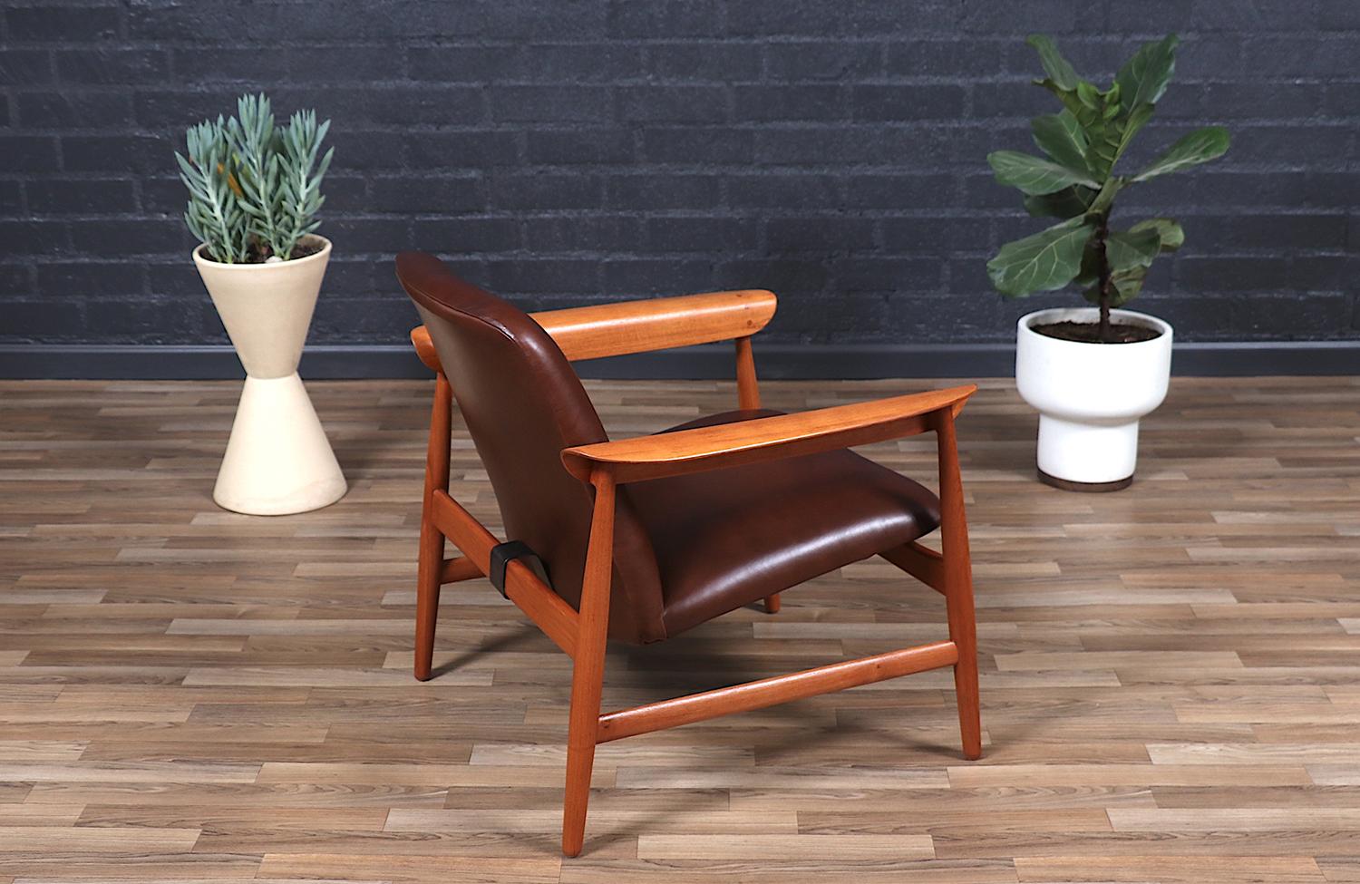 Expertisch restauriert - Finn Juhl Modell BO-118 Cognacfarbener Loungesessel aus Leder und Teakholz (Dänisch) im Angebot