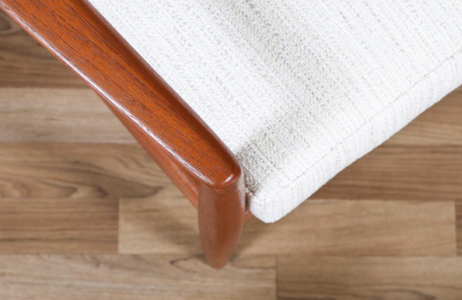 Fachmännisch restauriert - Folke Ohlsson Model 72-C Teak Lounge Chairs für Dux im Angebot 4