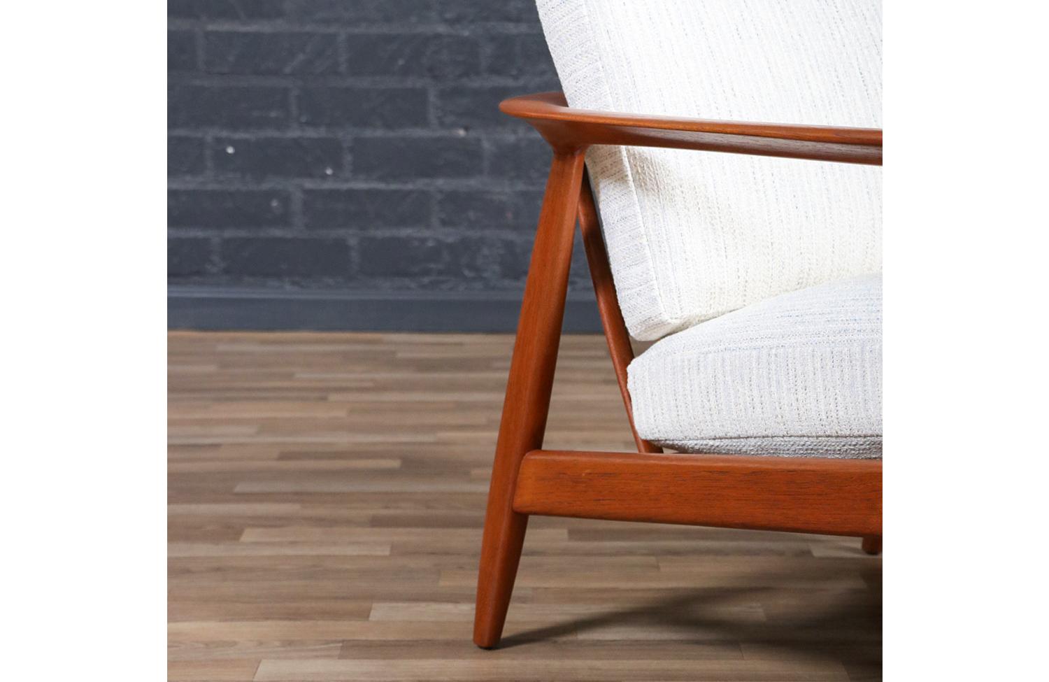 Fachmännisch restauriert - Folke Ohlsson Model 72-C Teak Lounge Chairs für Dux im Angebot 8