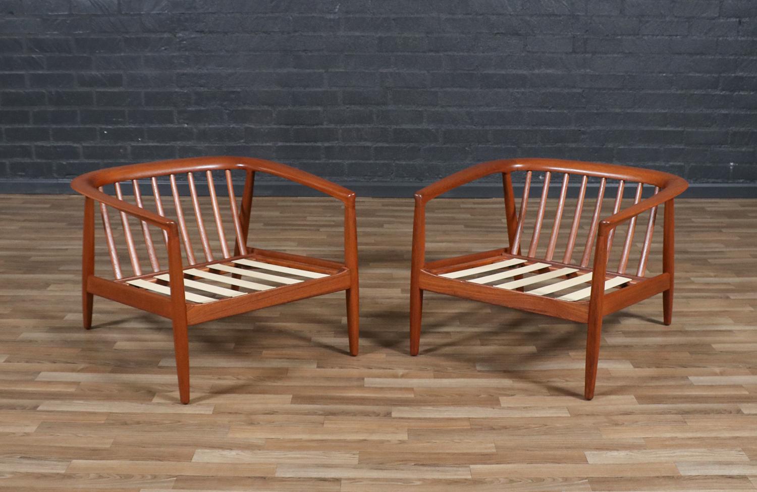 Fachmännisch restauriert - Folke Ohlsson Model 72-C Teak Lounge Chairs für Dux im Angebot 1