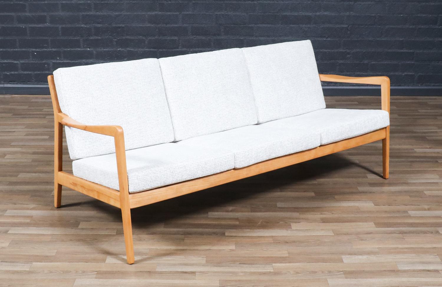 Expertly Restored - Folke Ohlsson Model “Tema 1” Beechwood Sofa for Dux In Excellent Condition For Sale In Los Angeles, CA