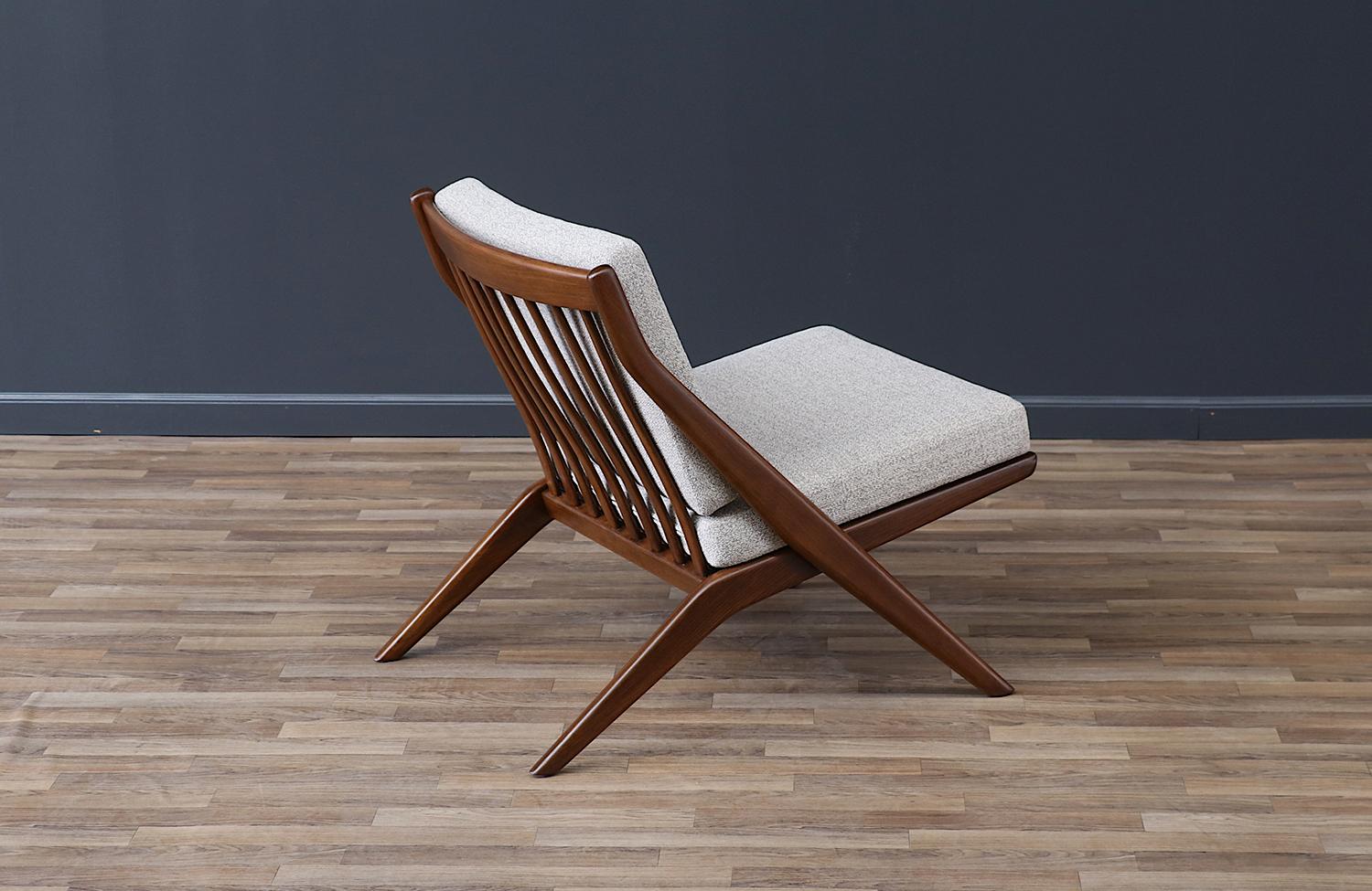 Scandinave moderne Sculpturale chaise longue Scissor de Folke Ohlsson pour Dux restaurée de manière experte  en vente