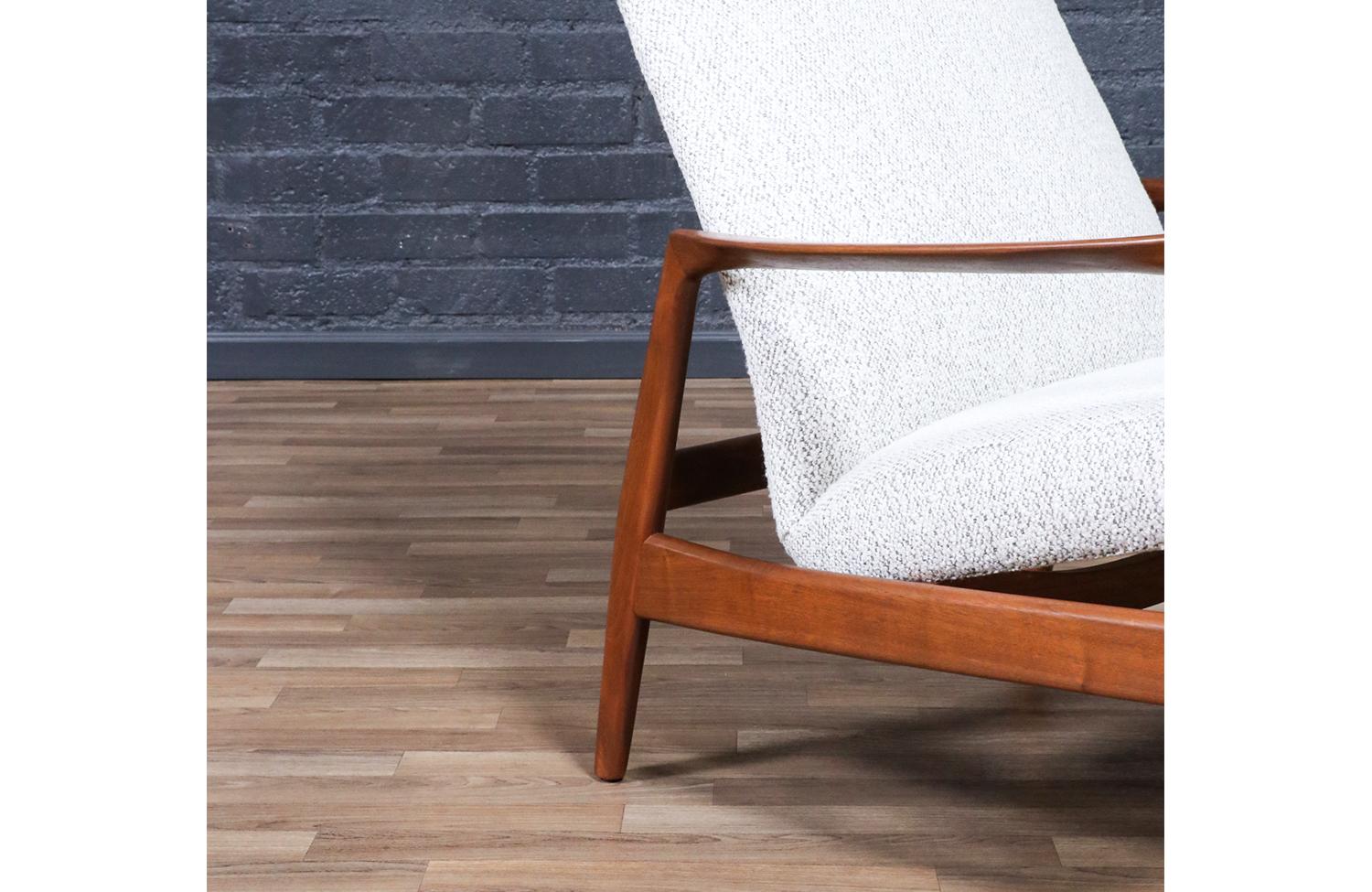 Expertly Restored - Folke Ohlsson Walnut Reclining Chair w/ Ottoman for Dux For Sale 5