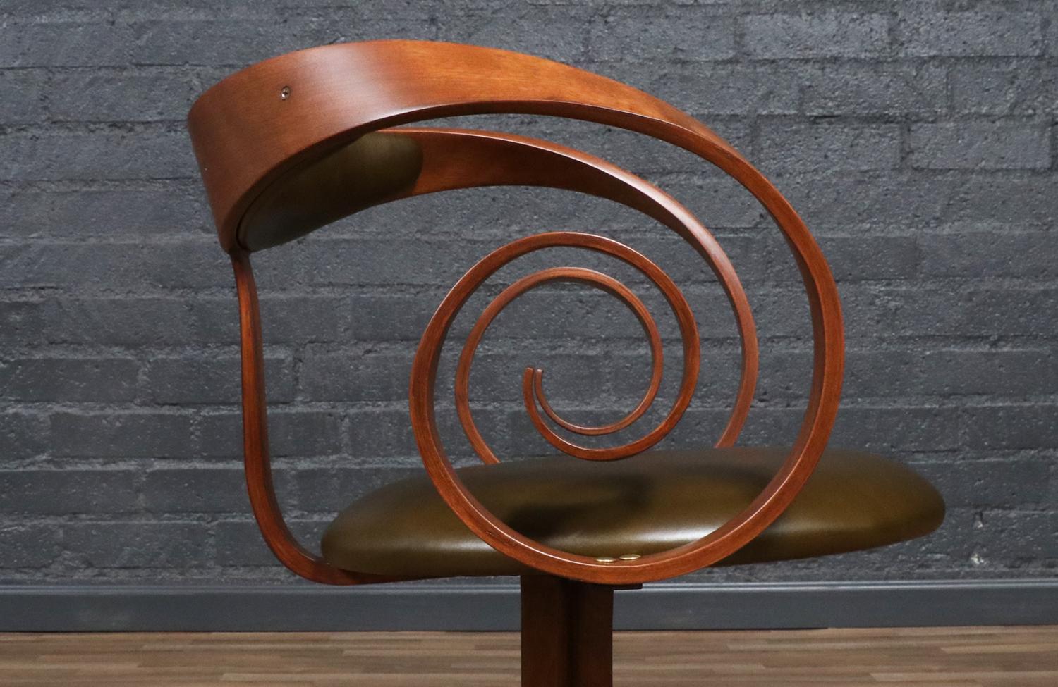 Leather Expertly Restored - George Mulhauser 