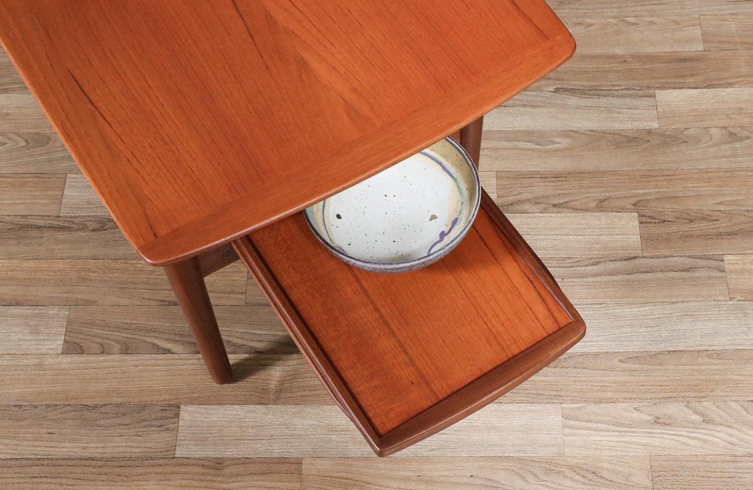 Fachmännisch restauriert - H. W. Klein Teak Beistelltisch mit ausziehbarem Tablett für Bramin im Angebot 5