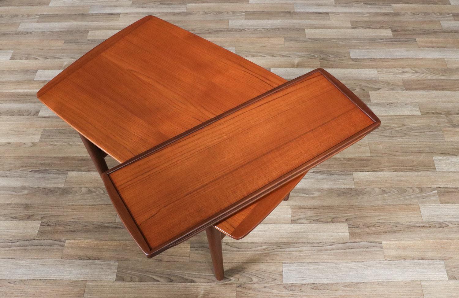 Fachmännisch restauriert - H. W. Klein Teak Beistelltisch mit ausziehbarem Tablett für Bramin im Angebot 4