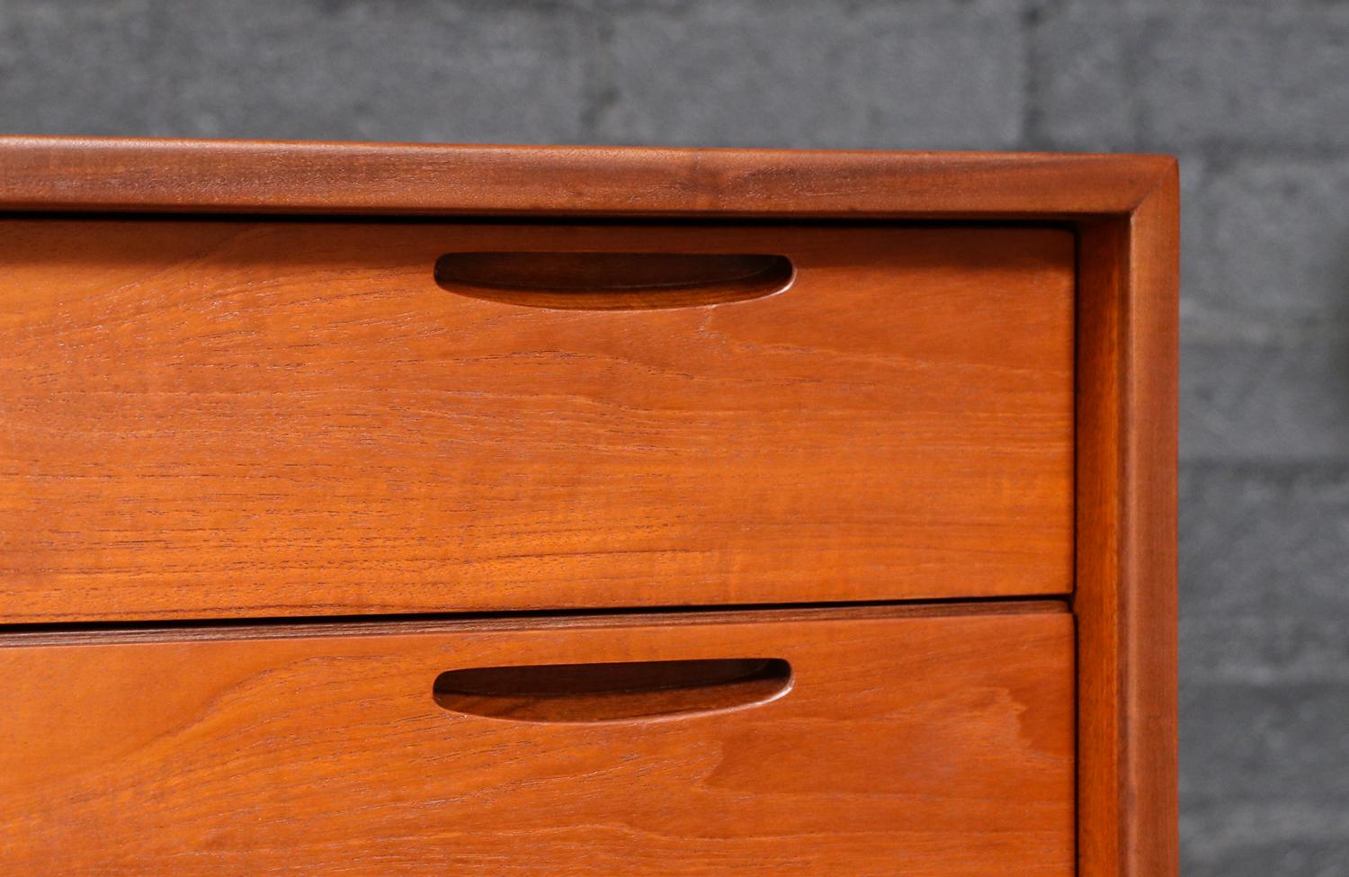 Credenza in teak 