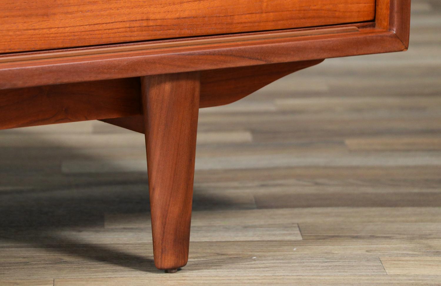 Credenza in teak 