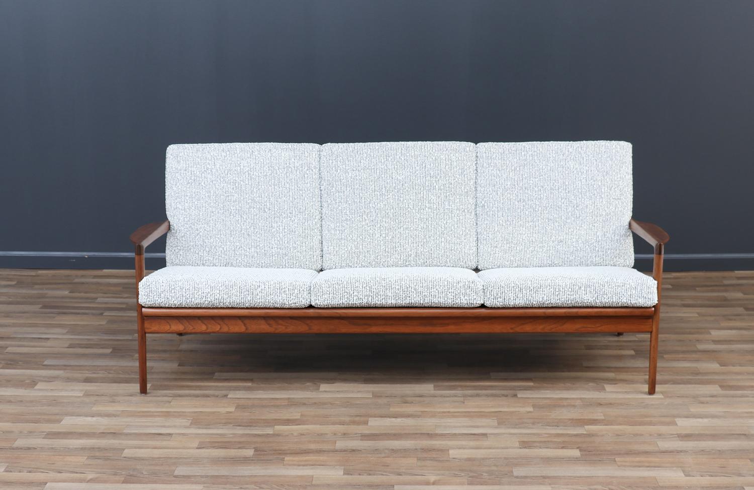 Expertly Restored - Ib Kofod-Larsen Sculpted Exoskeleton Walnut Sofa for Selig In Excellent Condition For Sale In Los Angeles, CA
