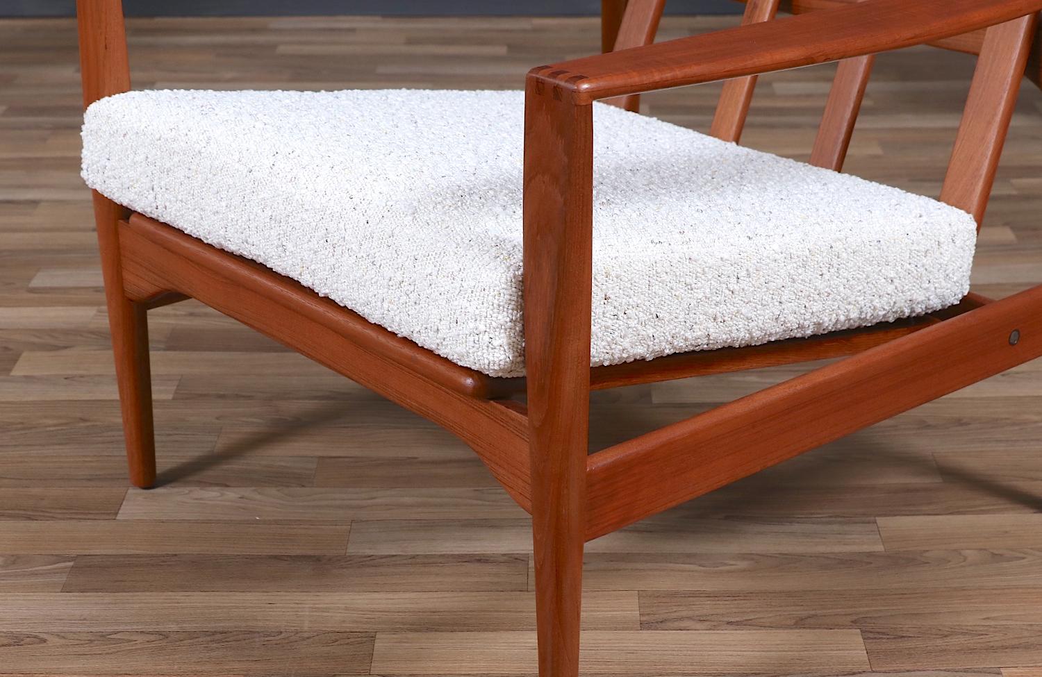 Expertly Restored - Illum WIkkelso Model-EK Boucle & Teak Lounge Chair 3