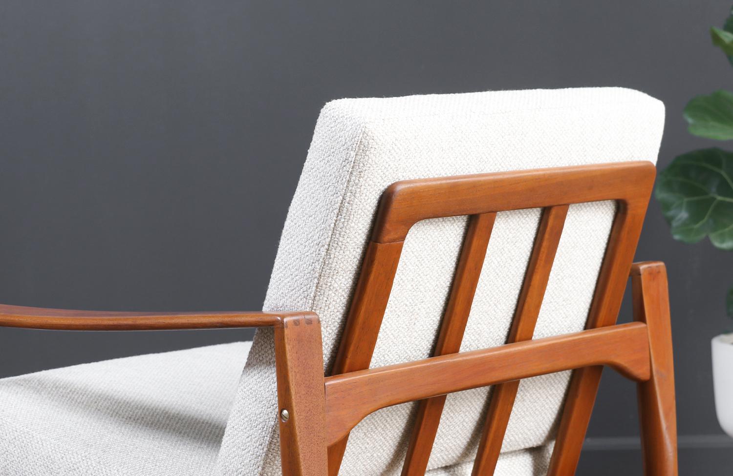 Mid-20th Century Expertly Restored Illum WIkkelso Model-EK Teak Lounge Chair for Niels Eilersen